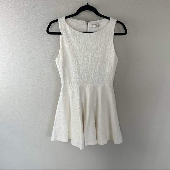 ALICE + OLIVIA Monah A-Line Dress White Party Casual Women’s XS - Picture 3 of 11